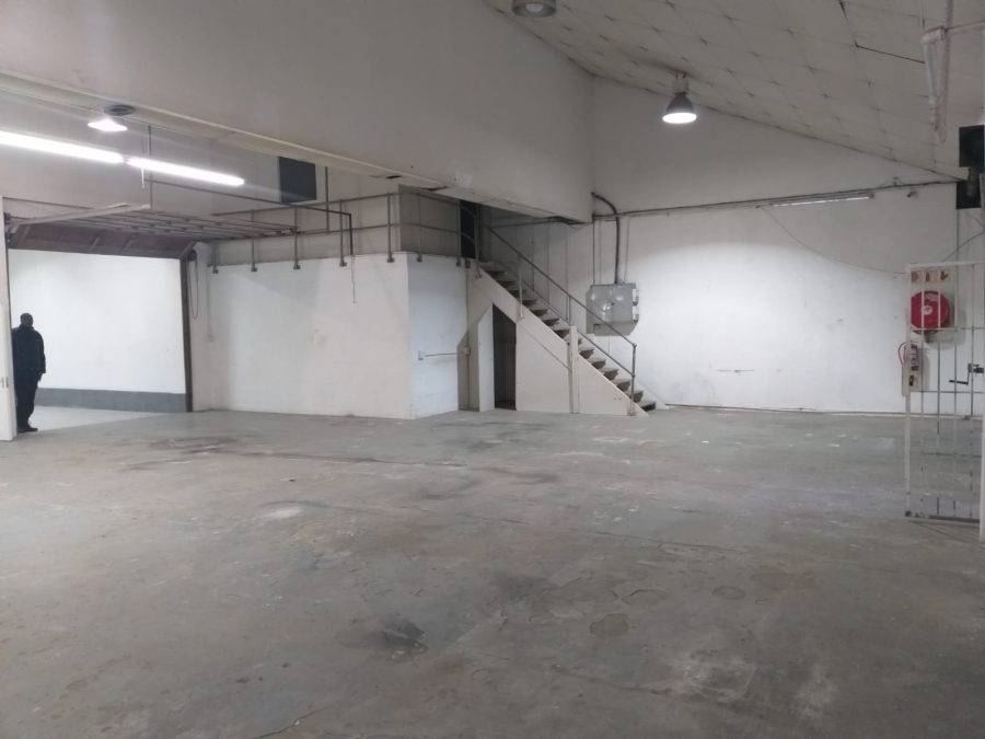 To Let Commercial Property for Rent in Paarden Eiland Western Cape